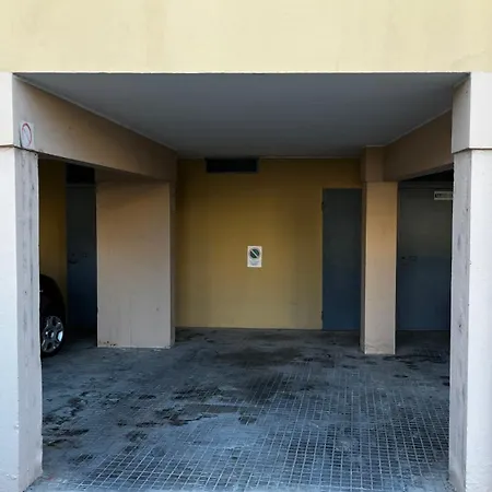 Casa Viola Bilocale Con Parcheggio Coperto A 10 Minuti A Piedi Dal Mare *