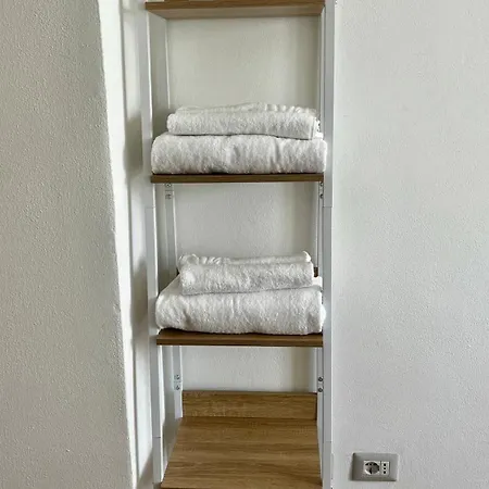 Casa Viola Bilocale Con Parcheggio Coperto A 10 Minuti A Piedi Dal Mare Apartment